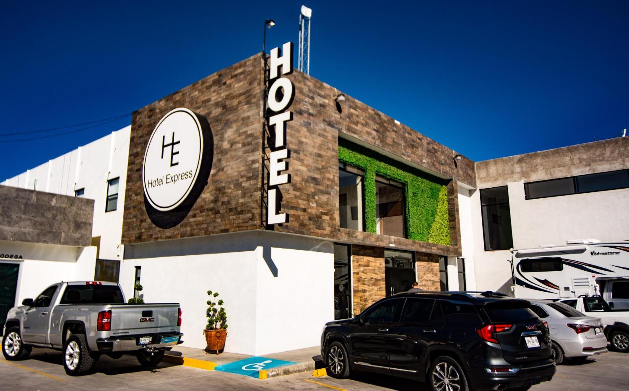 Hotel Express Jerez Херес-де-Гарсія-Салінас Екстер'єр фото
